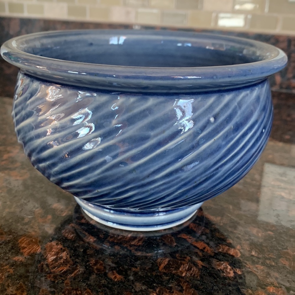Ceramic bowl